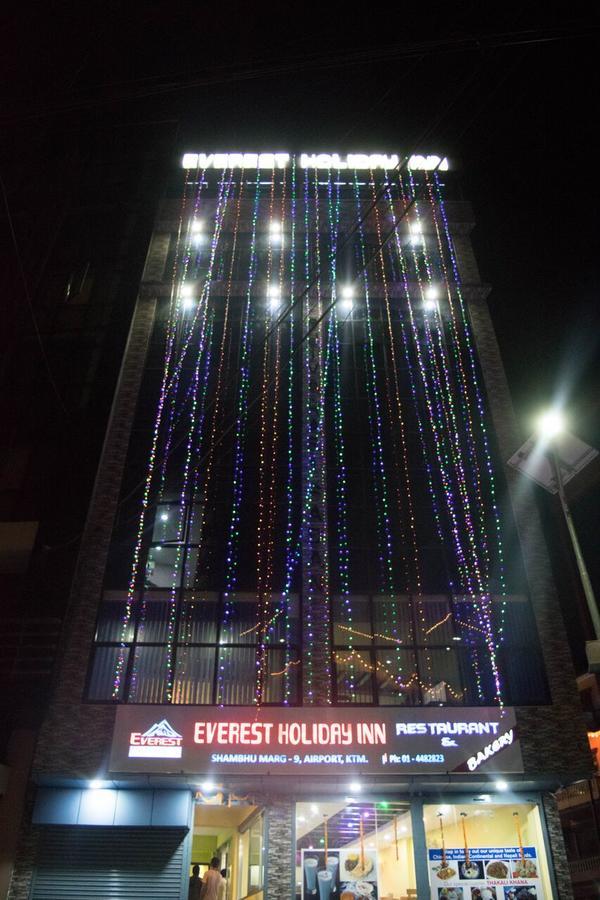 Everest Holiday Inn Kathmandu Esterno foto